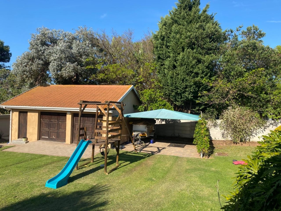4 Bedroom Property for Sale in Mossel Bay Central Western Cape